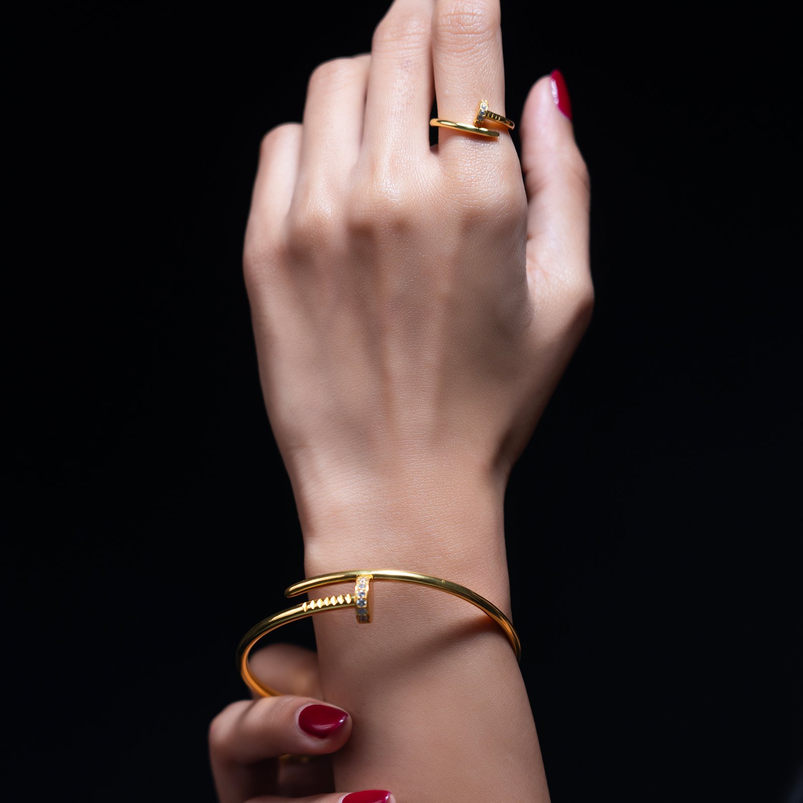 Lustra Nail Ring
